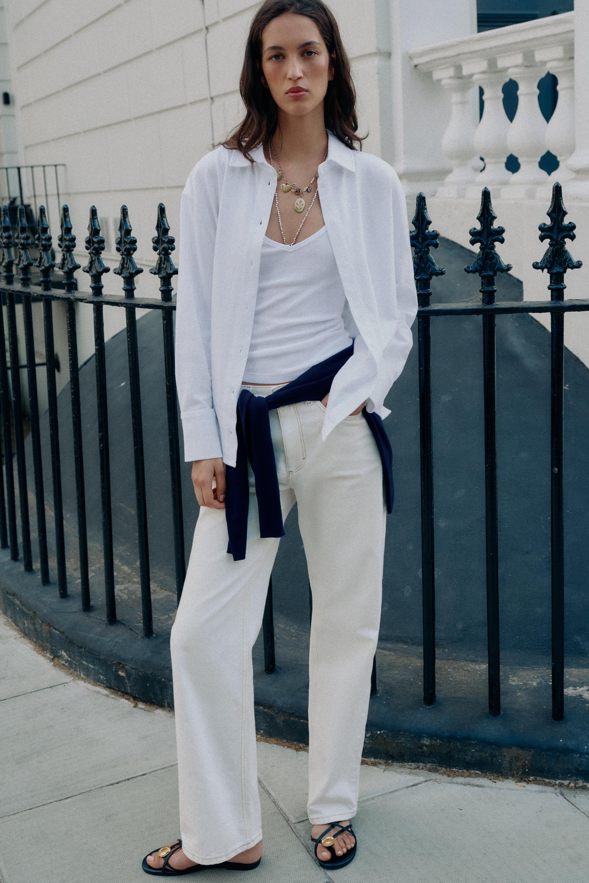 100% COTTON BUTTONED T-SHIRT